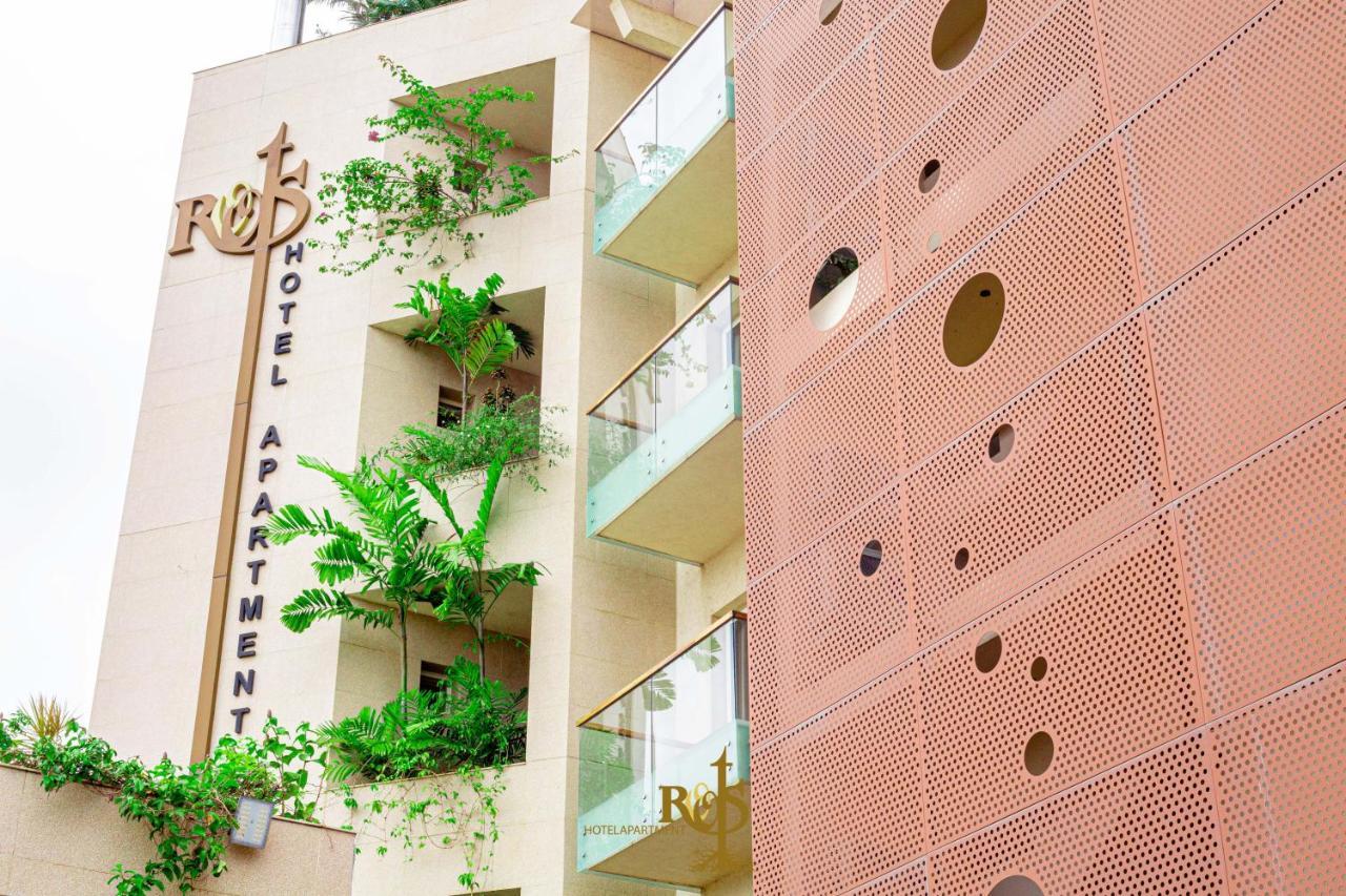 Roots Hotel Apartments Abidjan Bagian luar foto