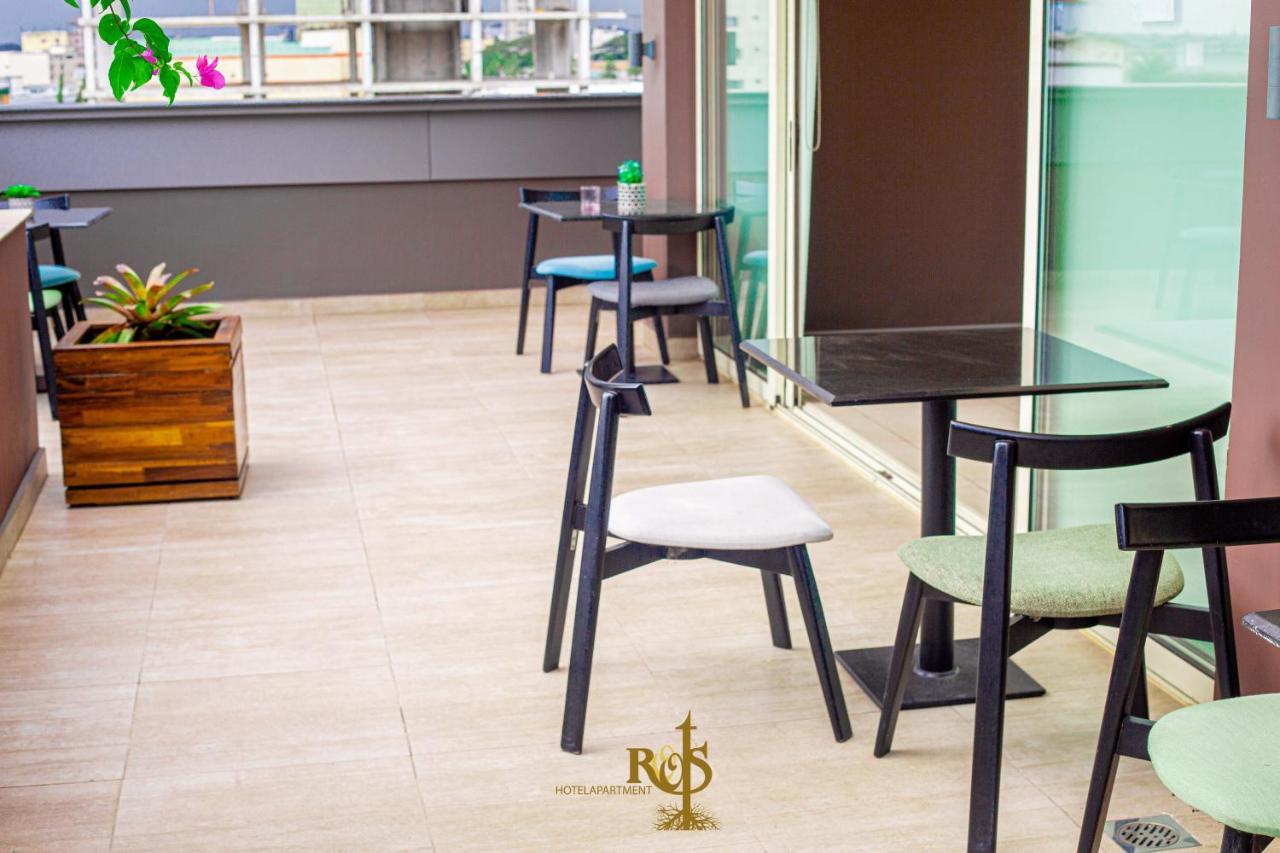 Roots Hotel Apartments Abidjan Bagian luar foto